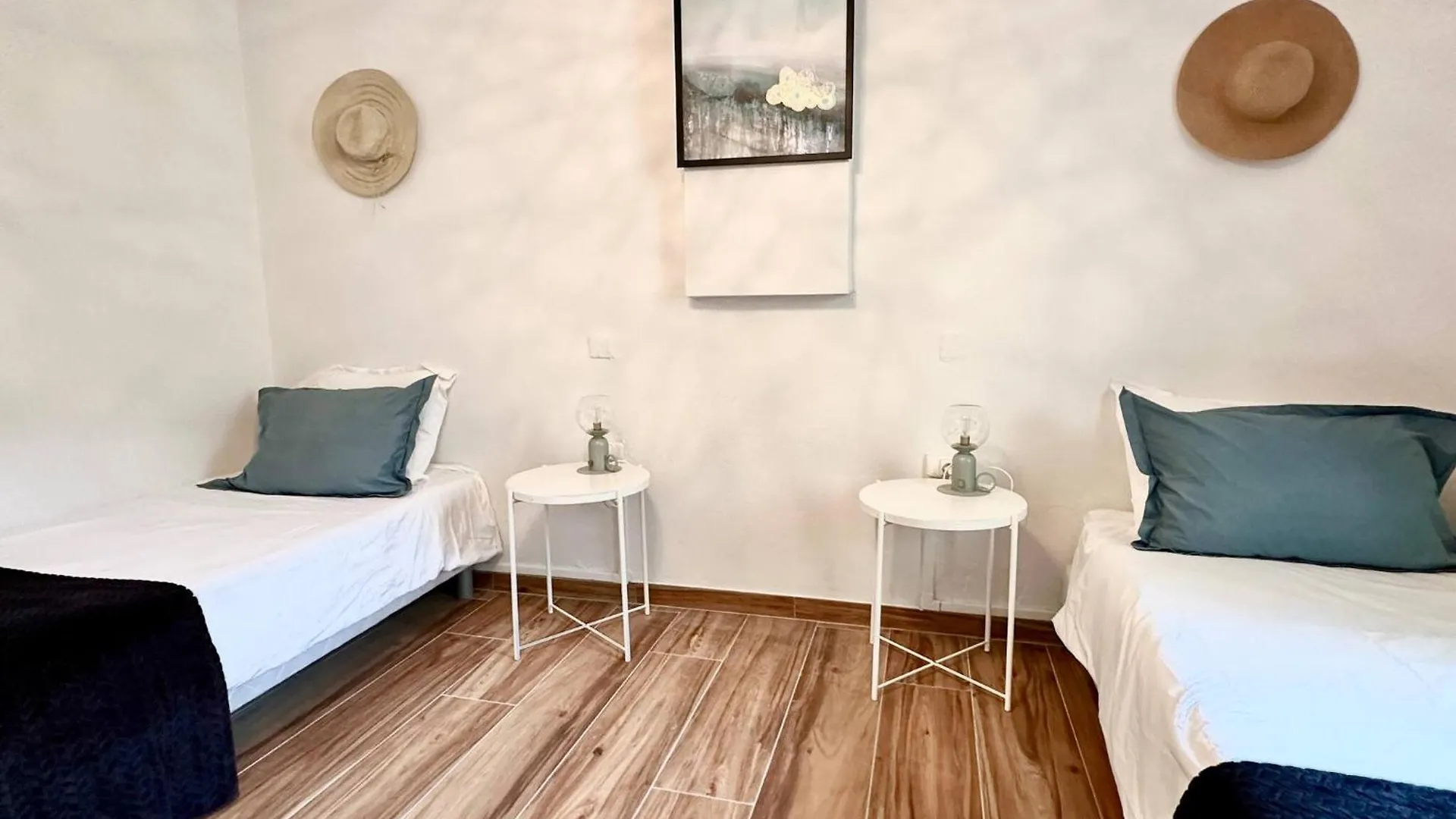 Charlotte By Terry'S Homes Cannes Apartmán